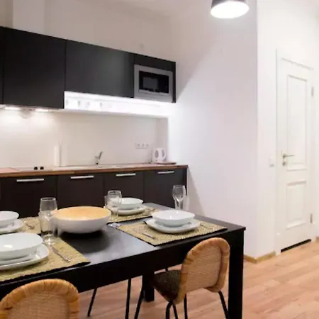 Apartment New & Modern Old *