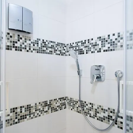 New & Modern Old Apartment *